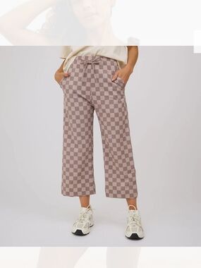Albion Taupe Checkered Wide-Leg Crop Pants